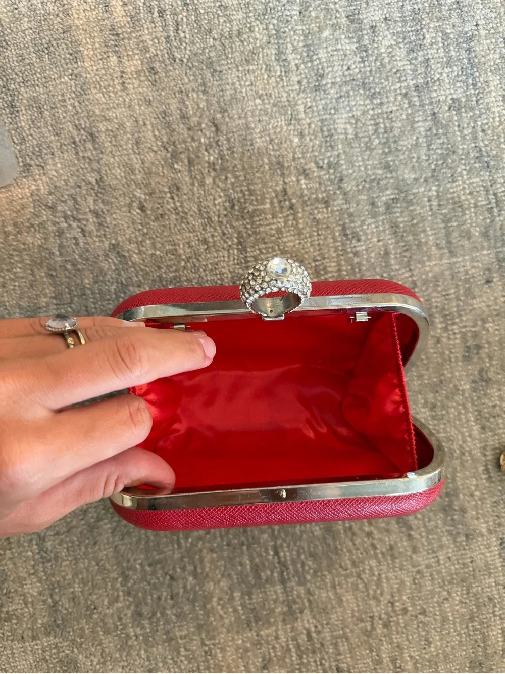 Red Crystal-Ring Evening Clutch